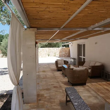 Masseria Quaranta By Tripostuni أوستوني