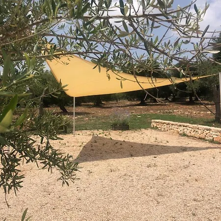 Masseria Quaranta By Tripostuni فيلة