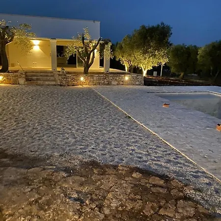 فيلة Masseria Quaranta By Tripostuni
